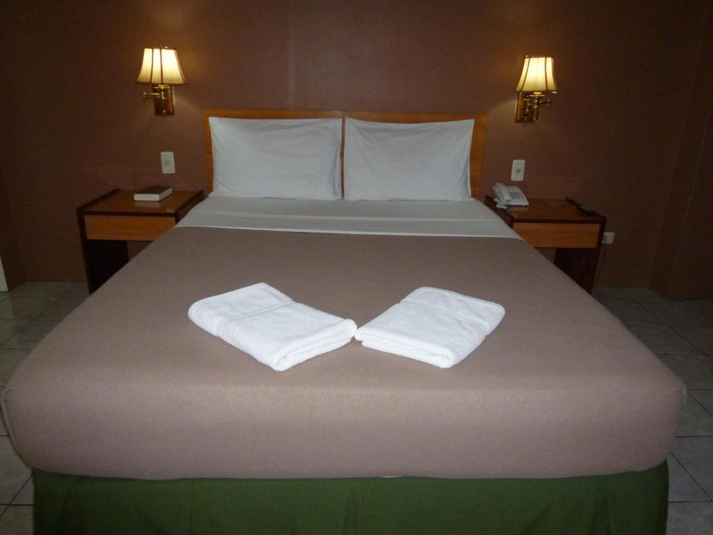 Sequoia Inn Davao City Quarto foto