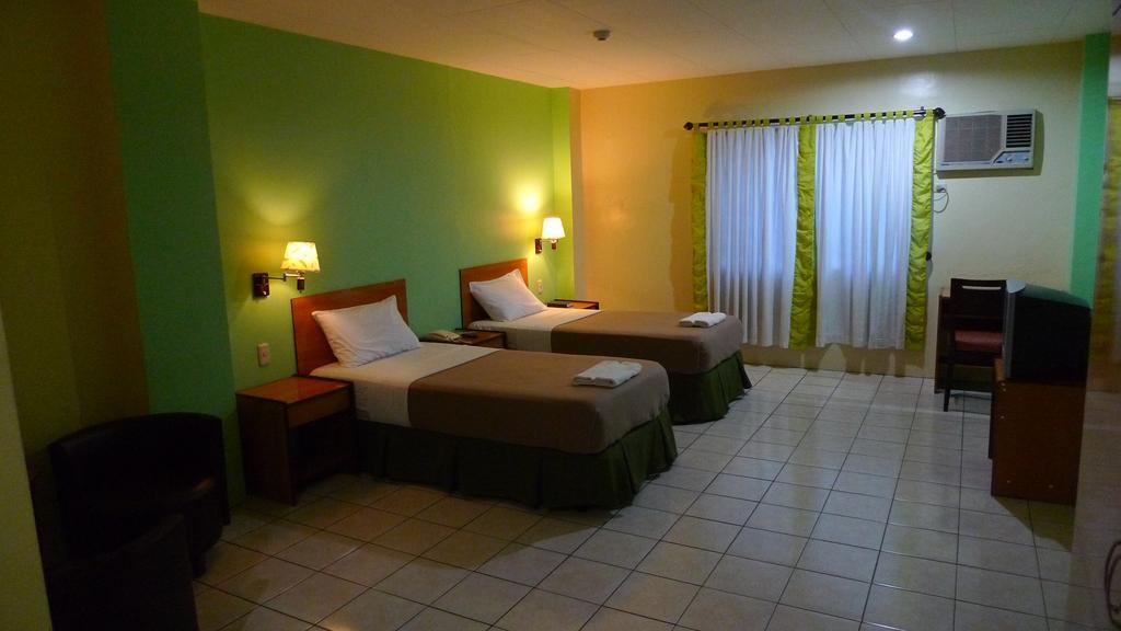 Sequoia Inn Davao City Quarto foto
