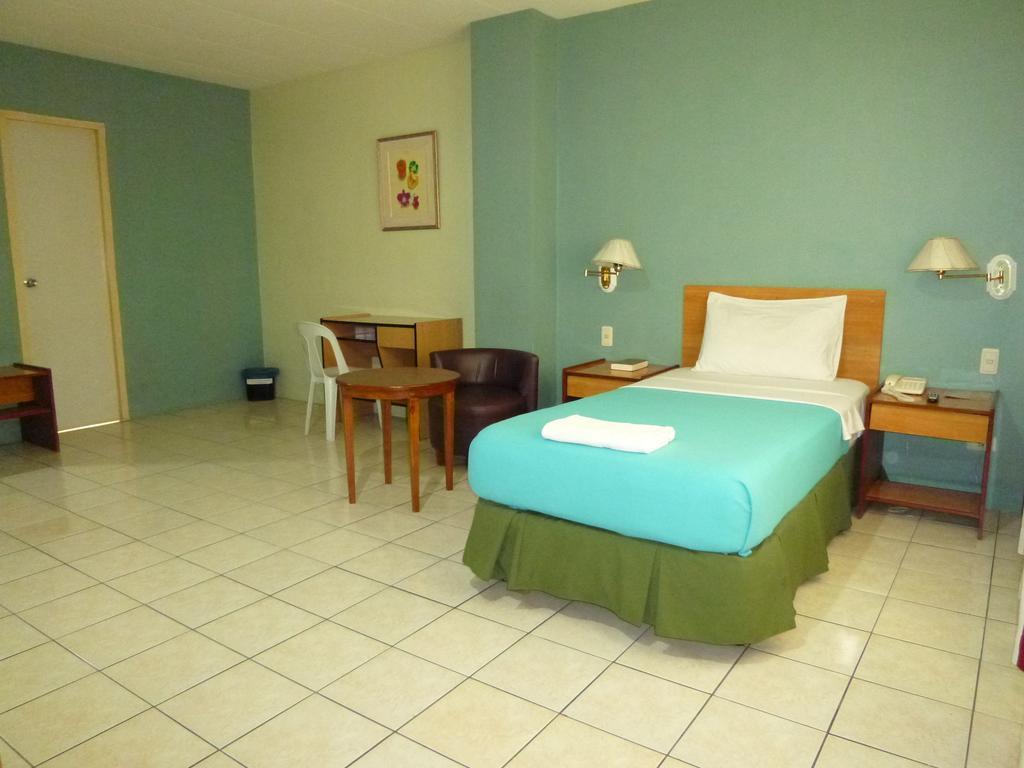 Sequoia Inn Davao City Quarto foto